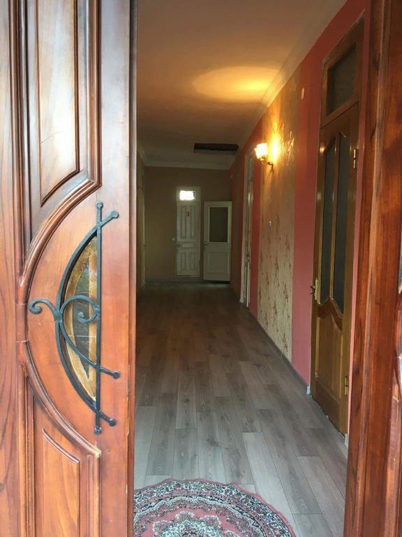 Homestay Izolda Batumi Exterior photo